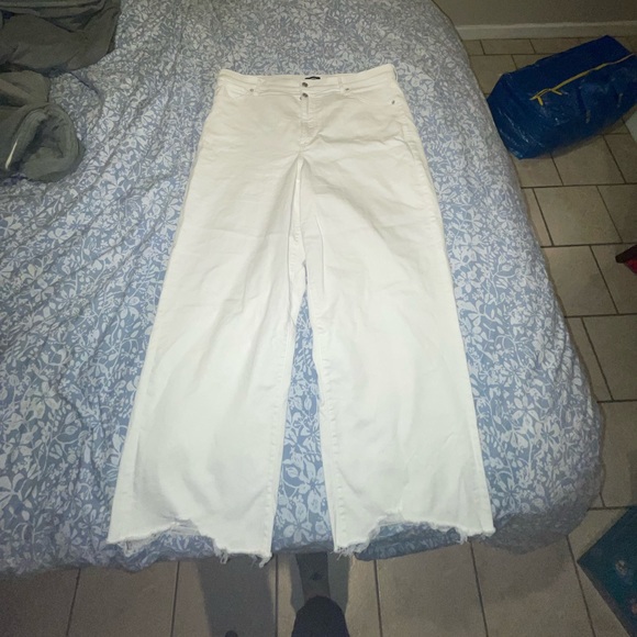 EXPRESS SUPER HIGH WAISTED WHITE 90s WIDE LEG JEANS SIZE 18 SHORT - Picture 4 of 9